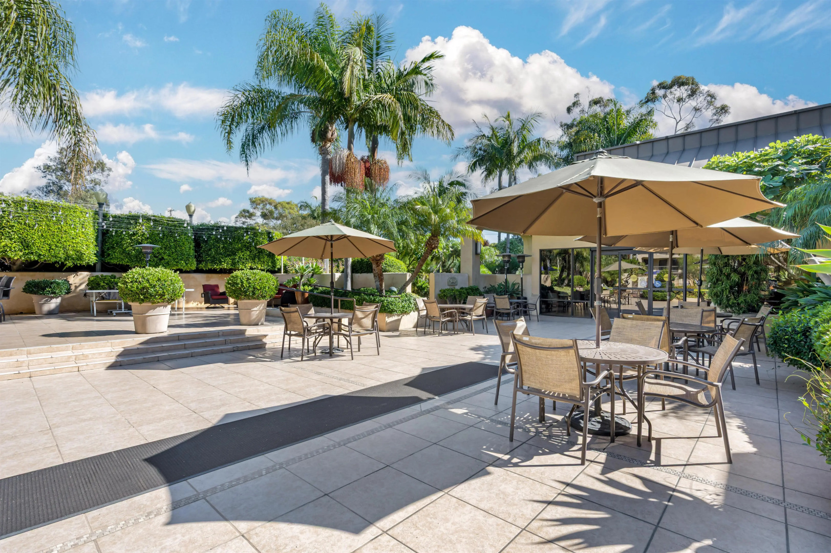 Best Western Plus South Coast Inn