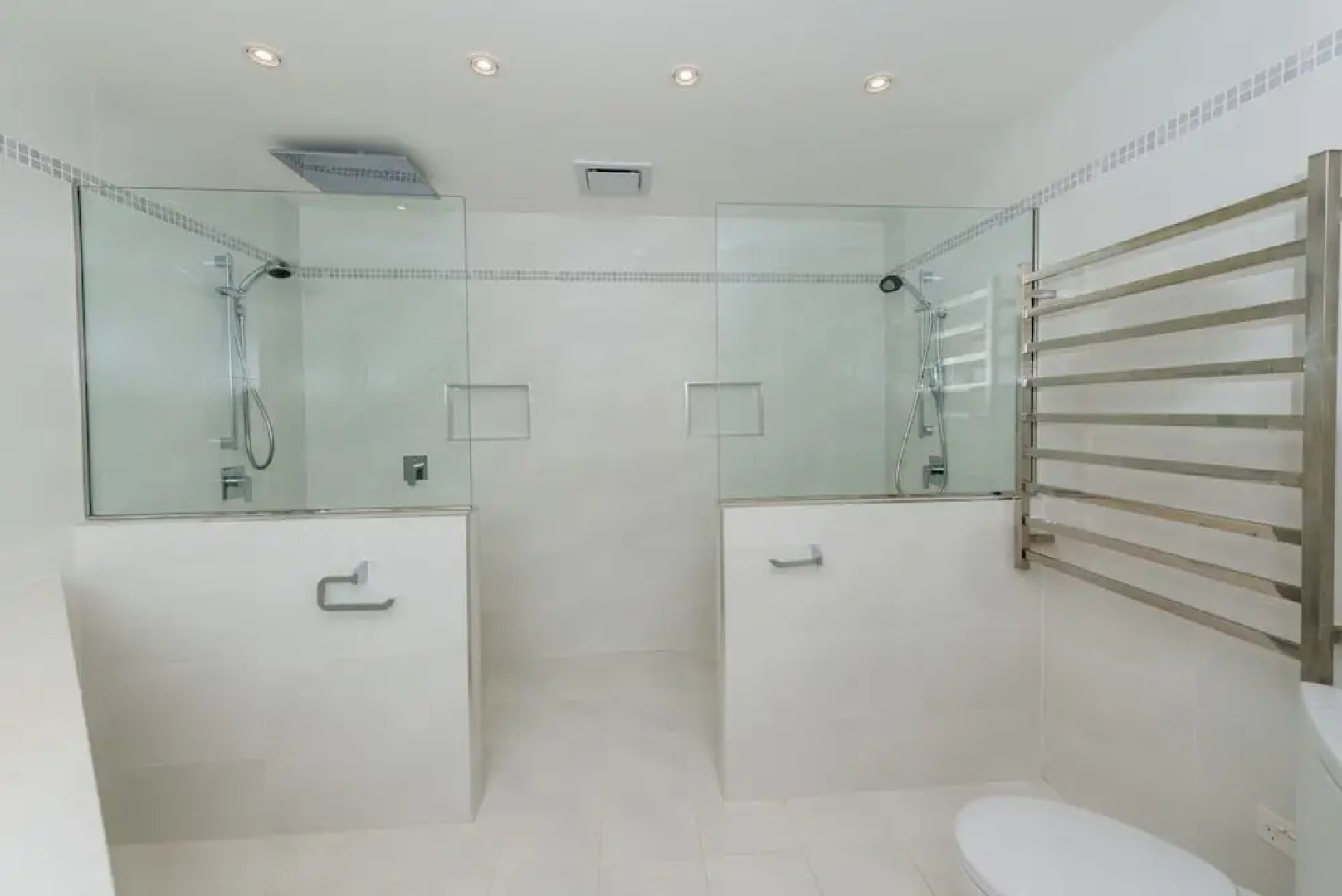 Waterfront Wonderland Foreshore Drive 41