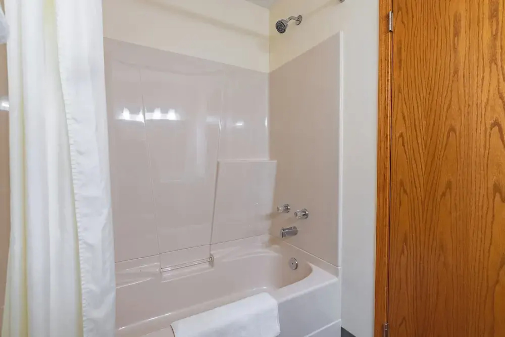 Woodland Inn Meadow Lake