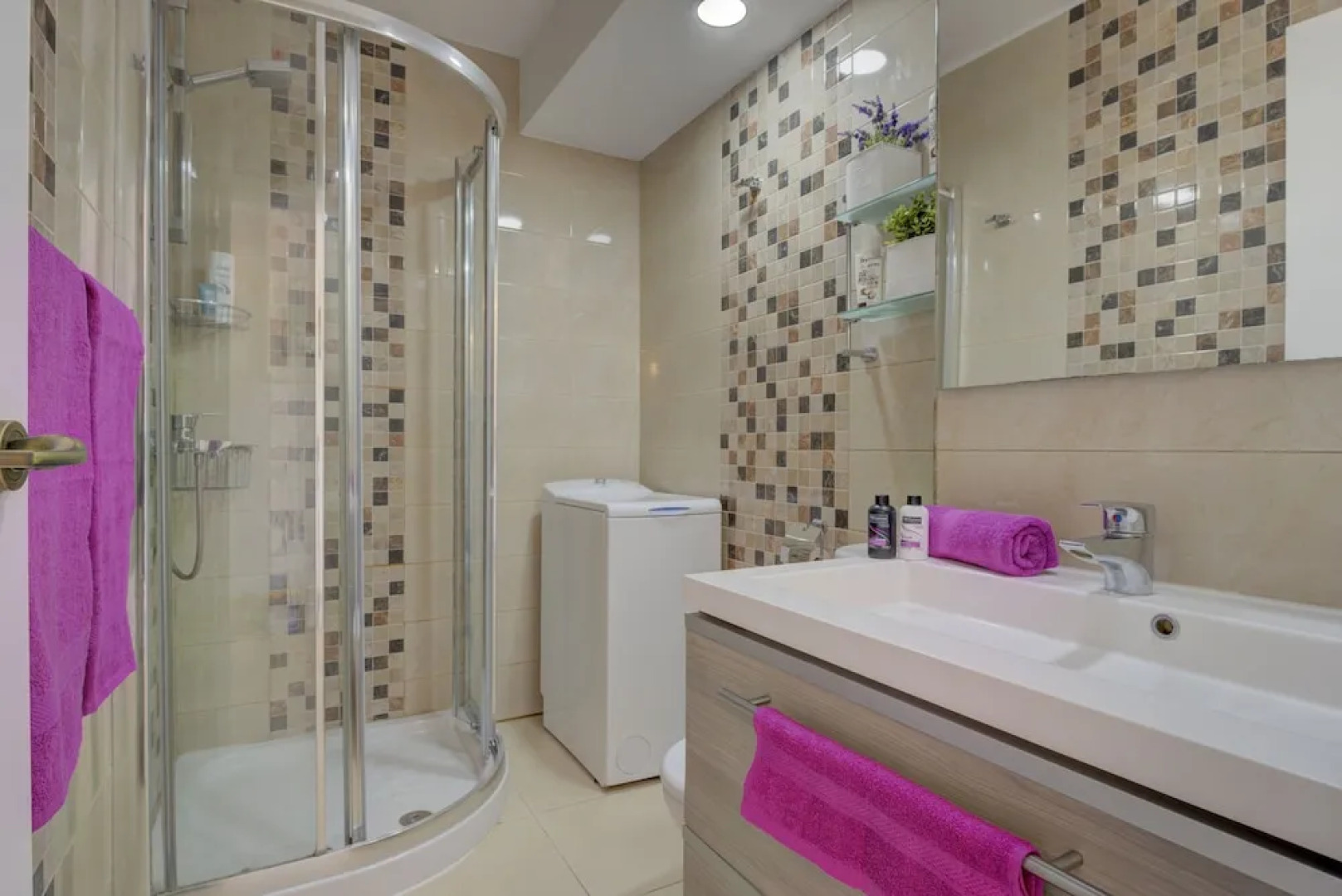 307 Bright Apartment, Sea View, WiFi, Air Conditioning