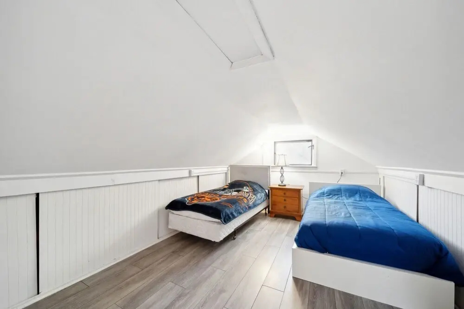 Channel Lake Getaway 2 Bedroom Home by RedAwning