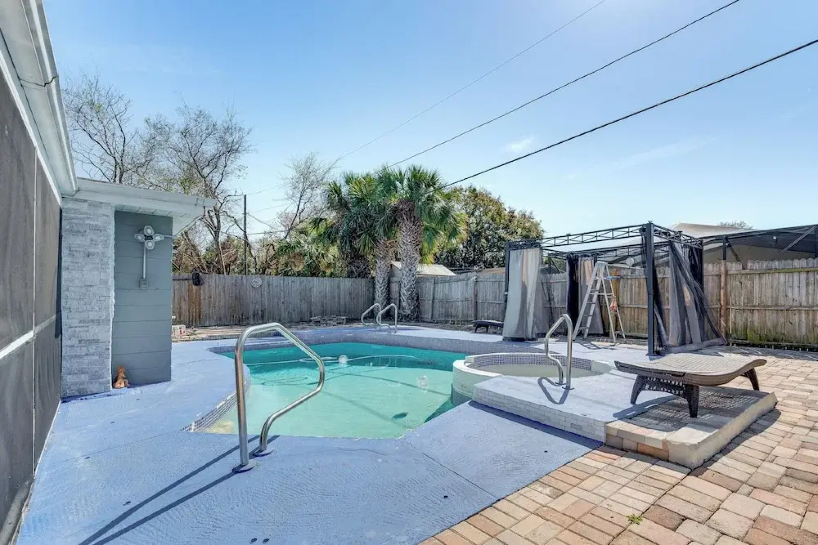 8 Mi to Sunset Beach: Home w/ Large Patio + Pool!