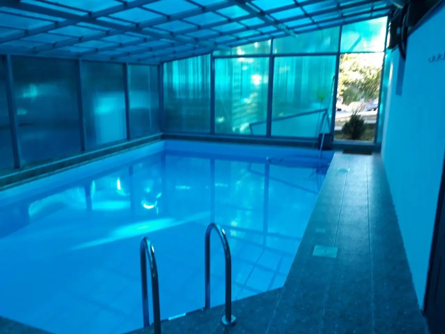 Дома в лесу