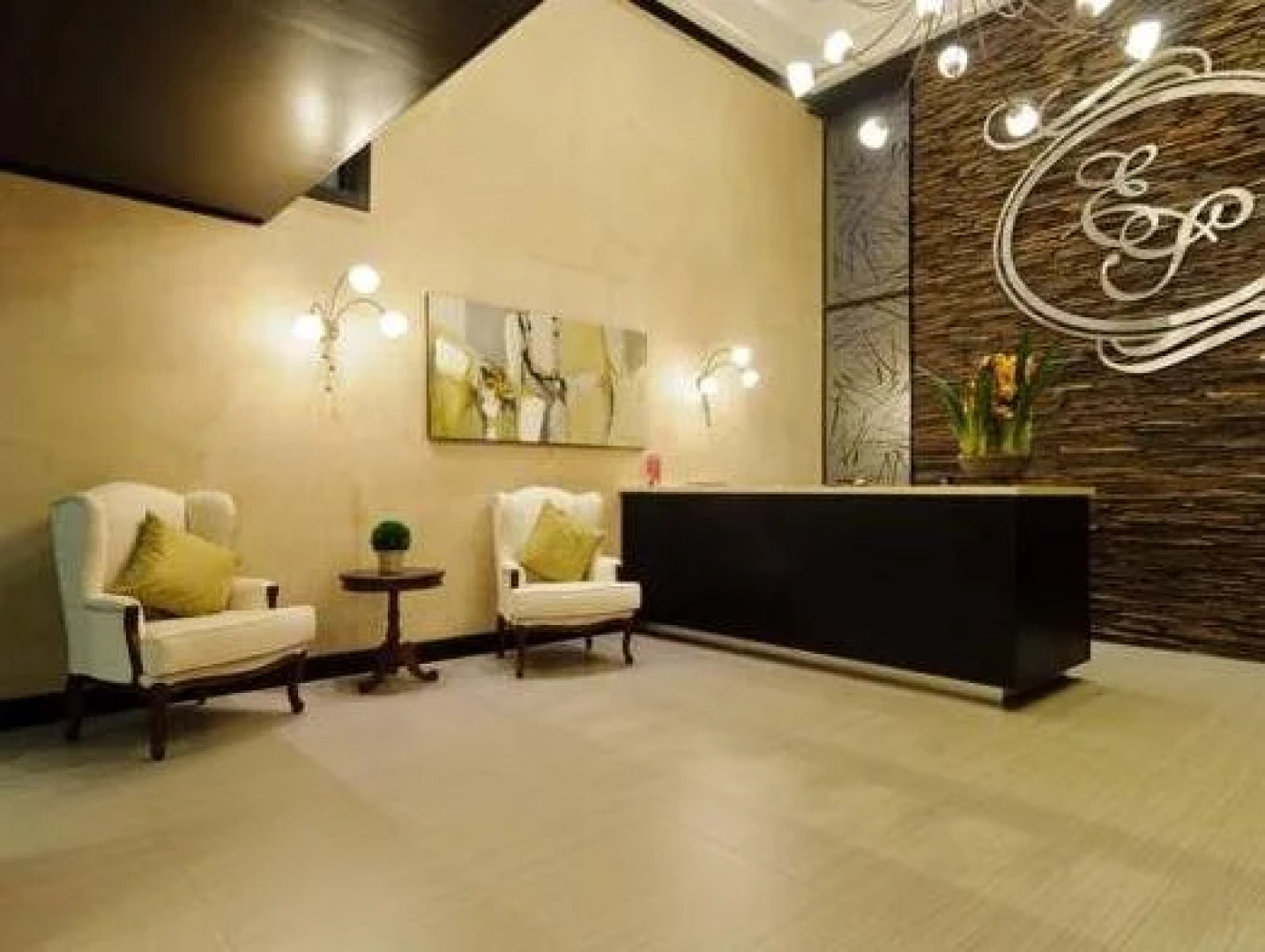 The Executive Suites  555