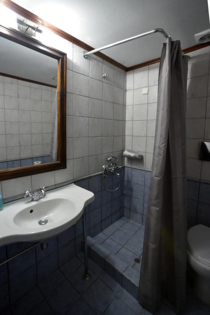 Olive Press Hotel & Apartments