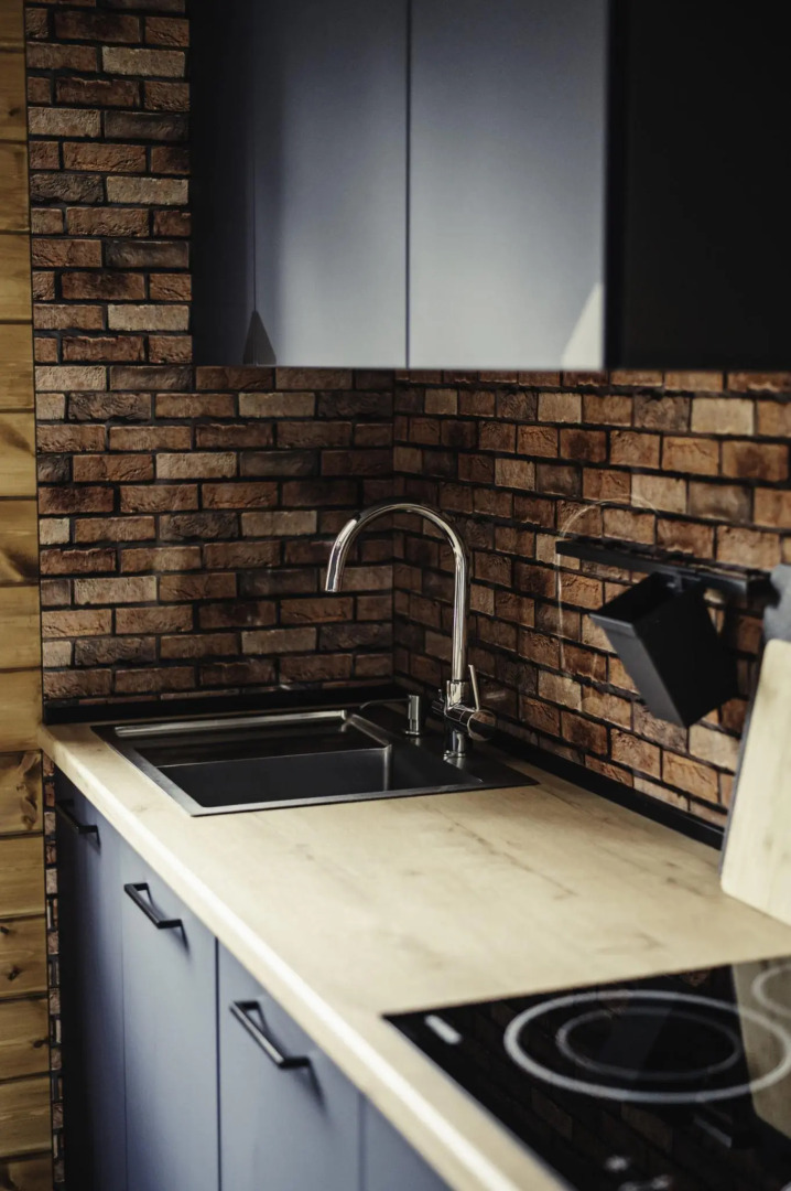 Отель Шепоты