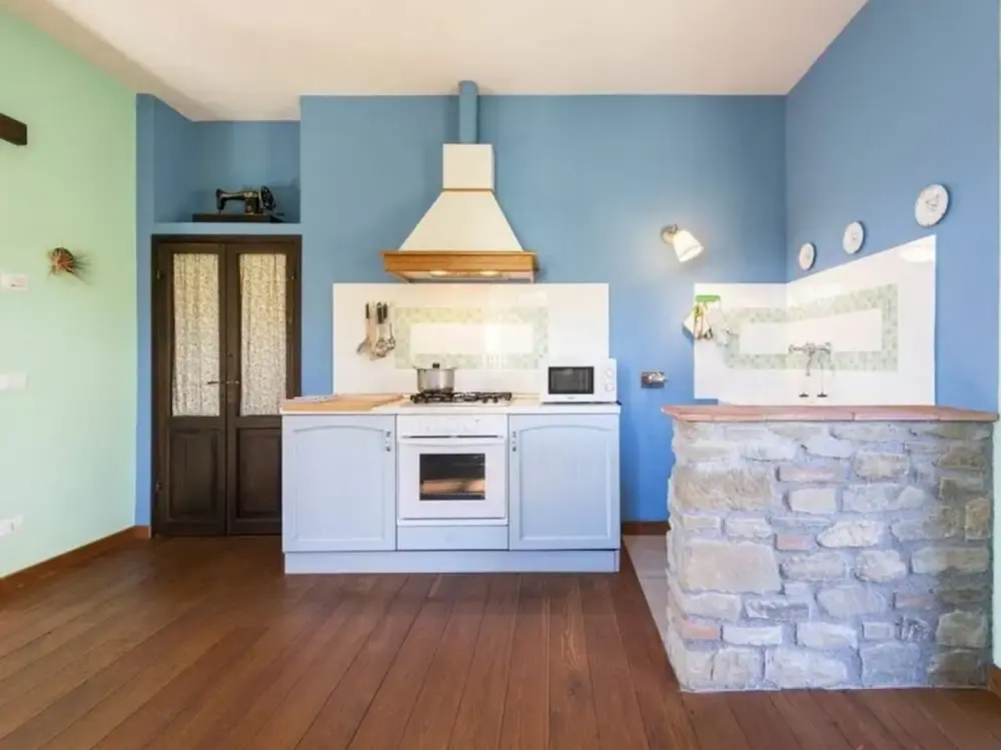 Villa Popiglio Comfortable Holiday Residence