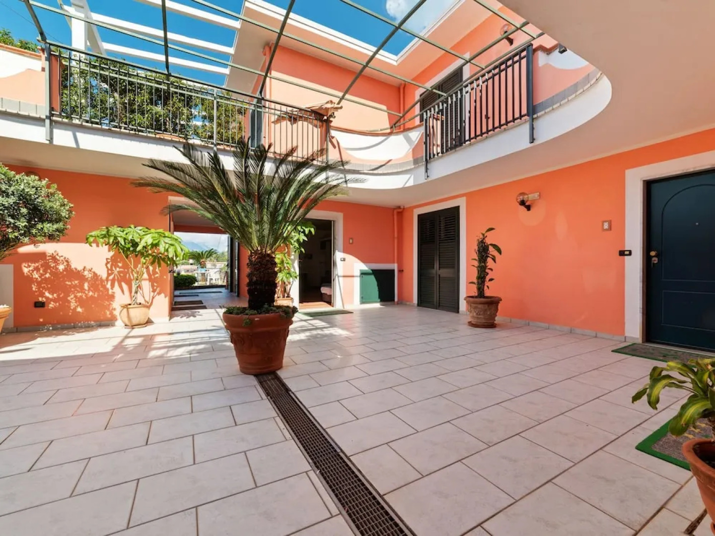 Lovely Apartment in Villammare with Terrace