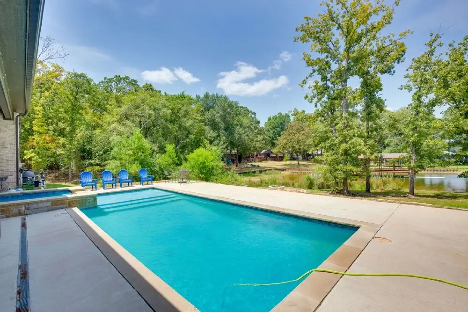 Pool, Hot Tub & Views: Malakoff Gem on Cedar Creek