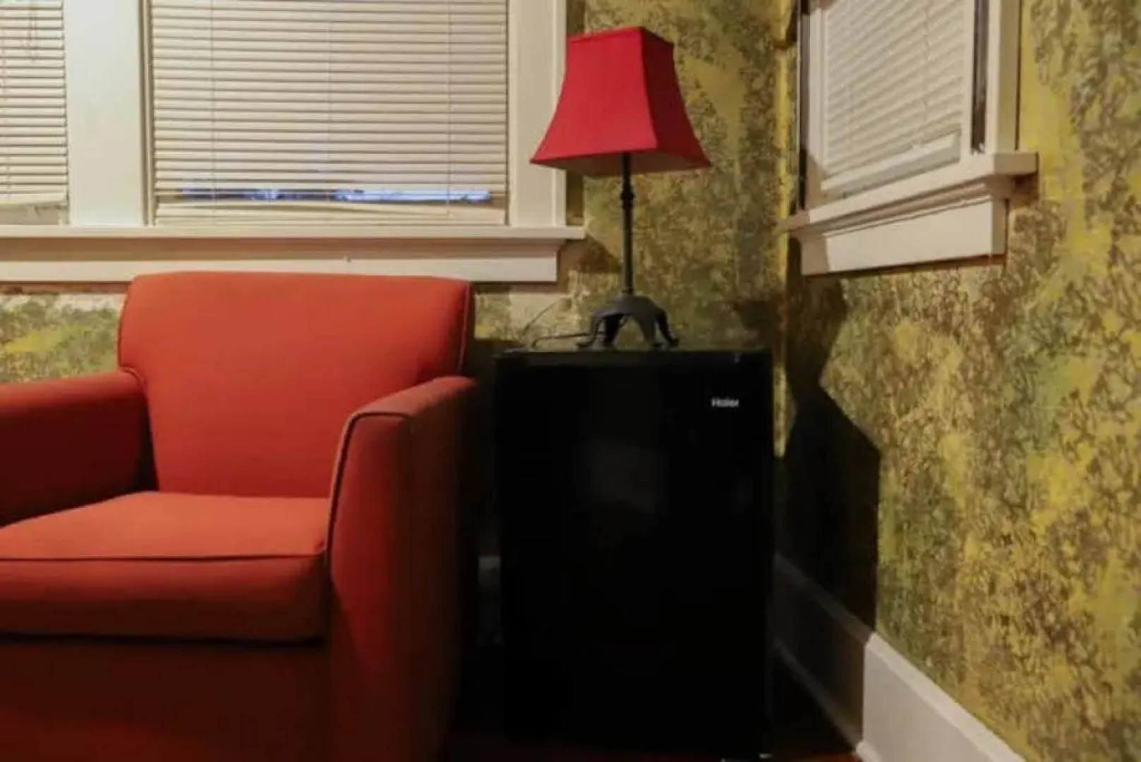 Historic House on the HillDownstairs ONLY