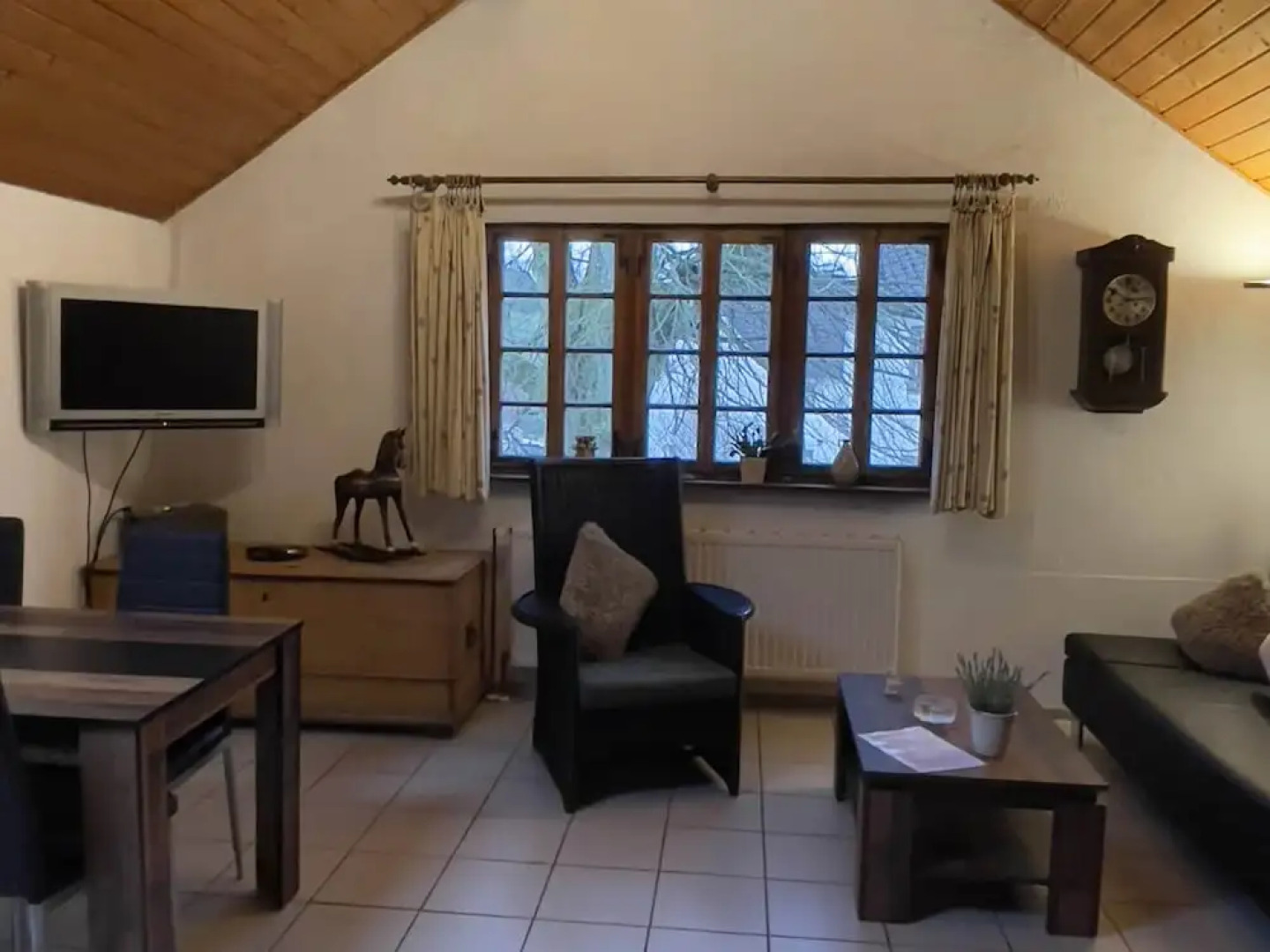 Cosy Apartment With Terrace in Meisburg