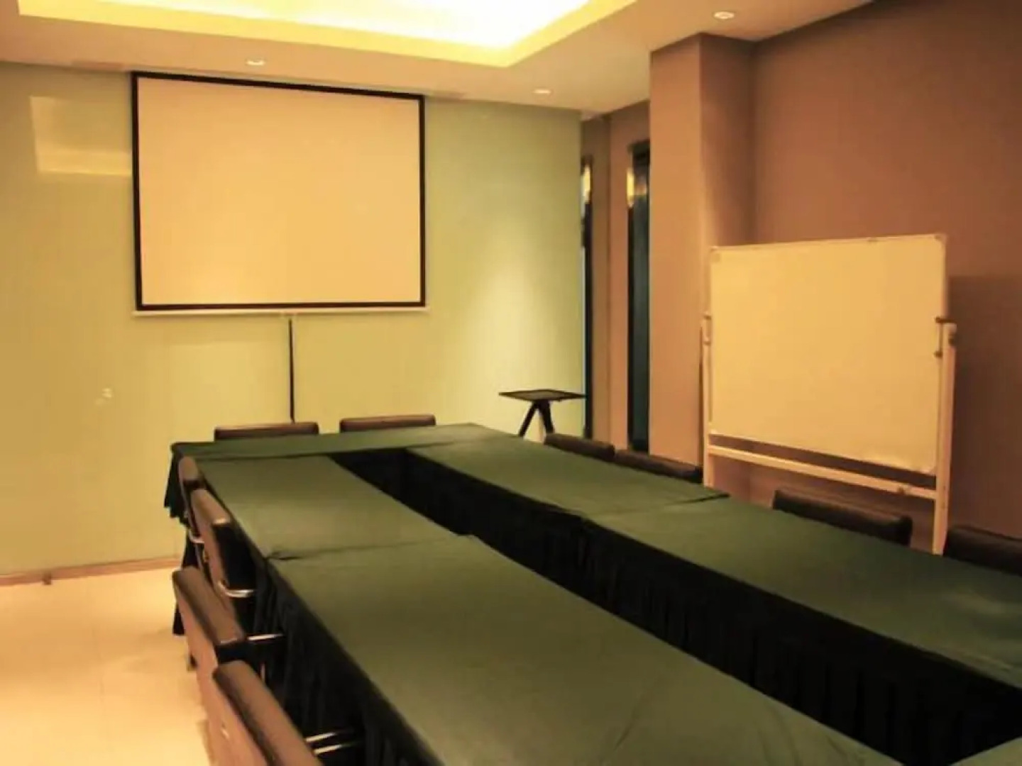 Jinjiang Inn Xiangyang Nanshan Tanxi Road