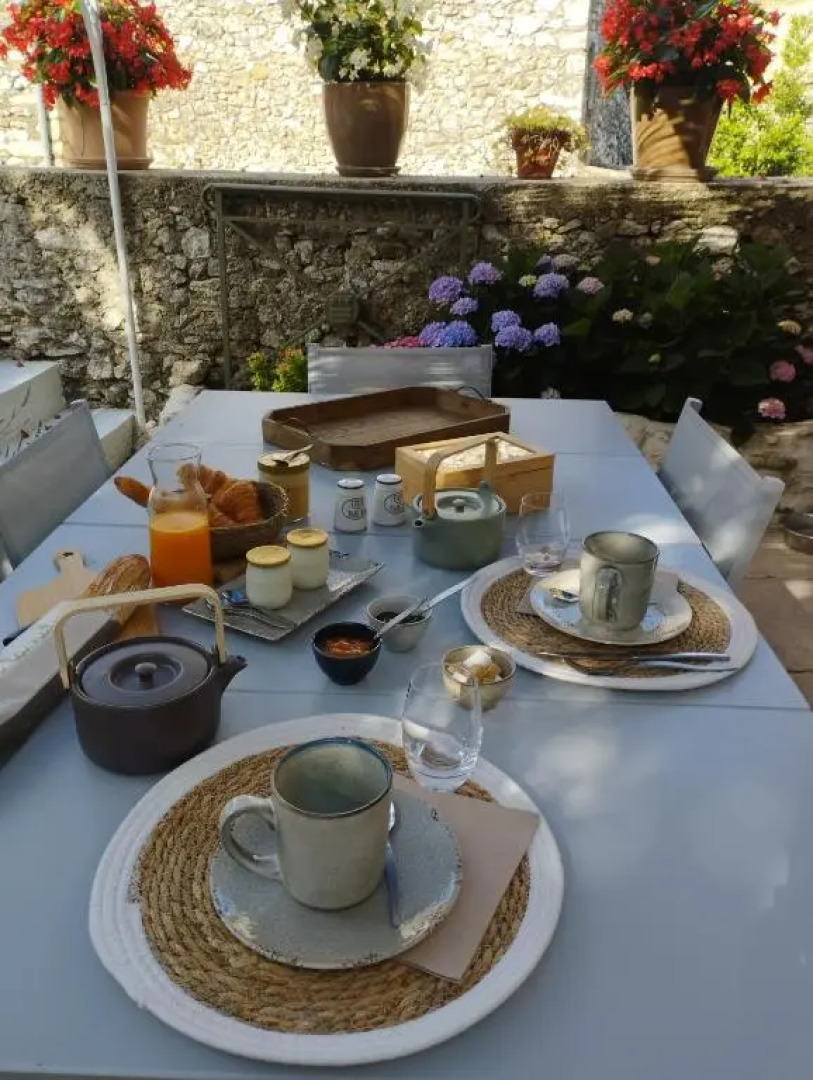 Le Nid Des Filles (Adults Only)