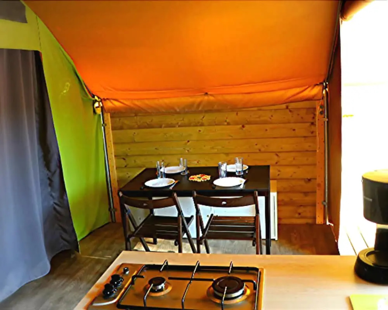 Camping Rives Des Corbieres