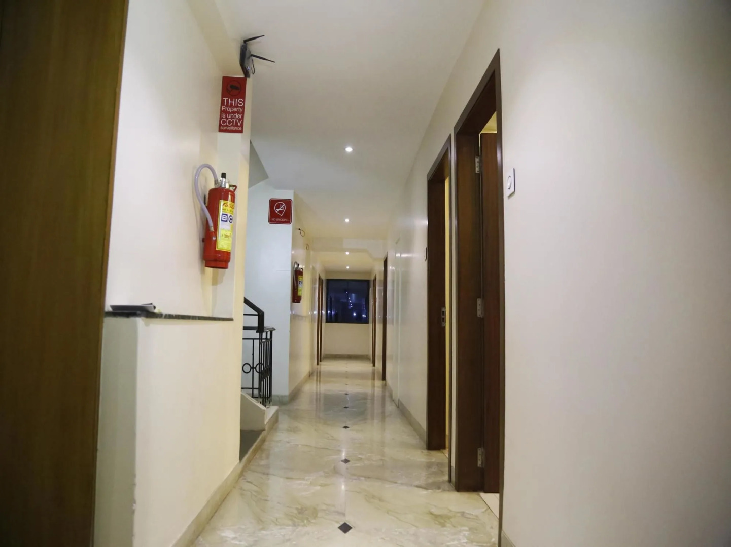 OYO 2726 Hotel Elegant