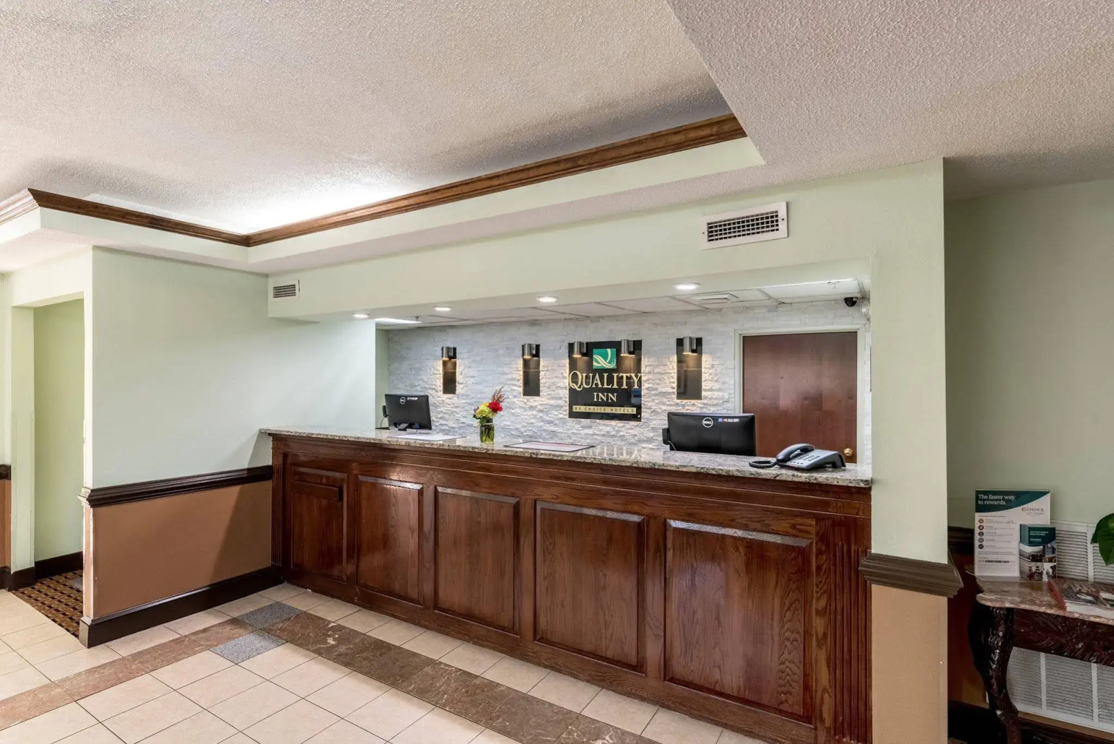 Quality Inn & Suites Clemmons I-40