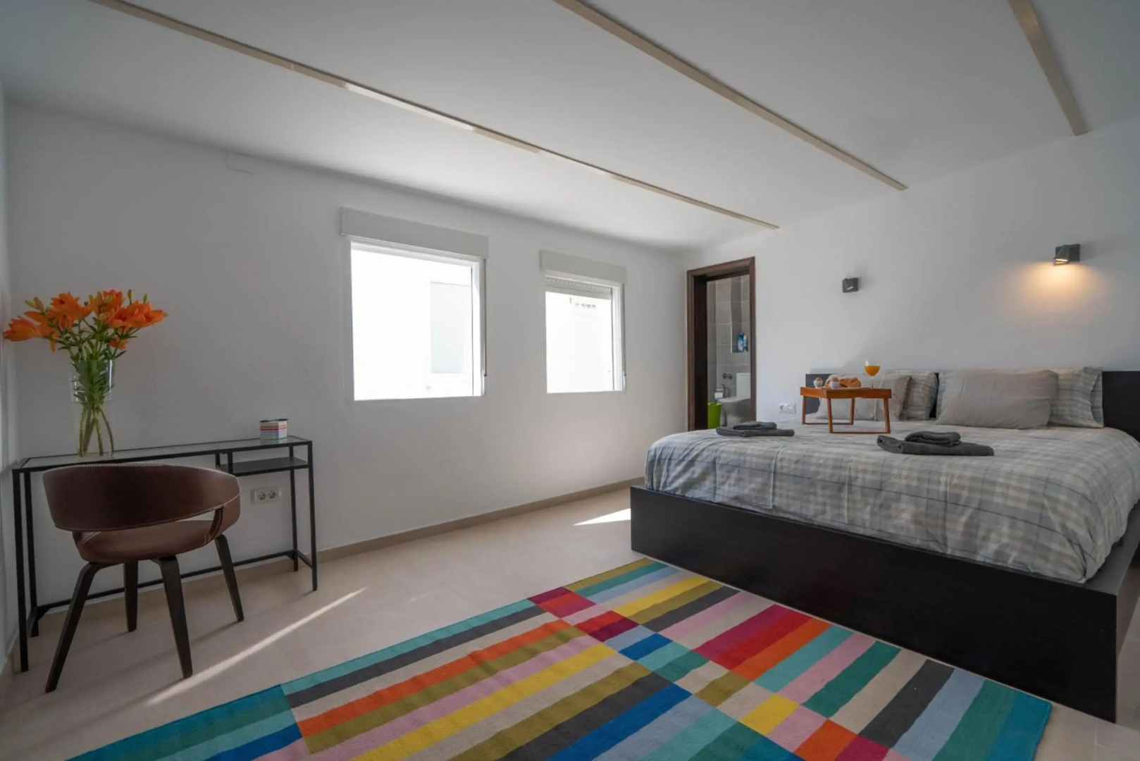 Spectacular Cave with two large terraces (70m2) by the sea