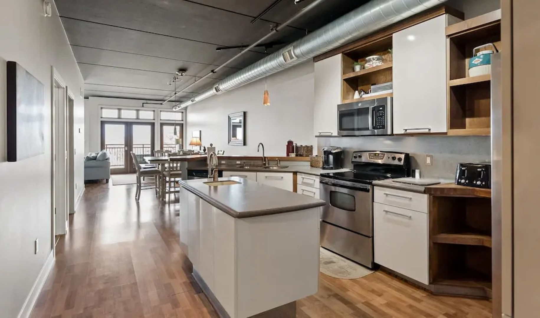 Luxurious 2BDR Loft-Condo Grand Haven 12