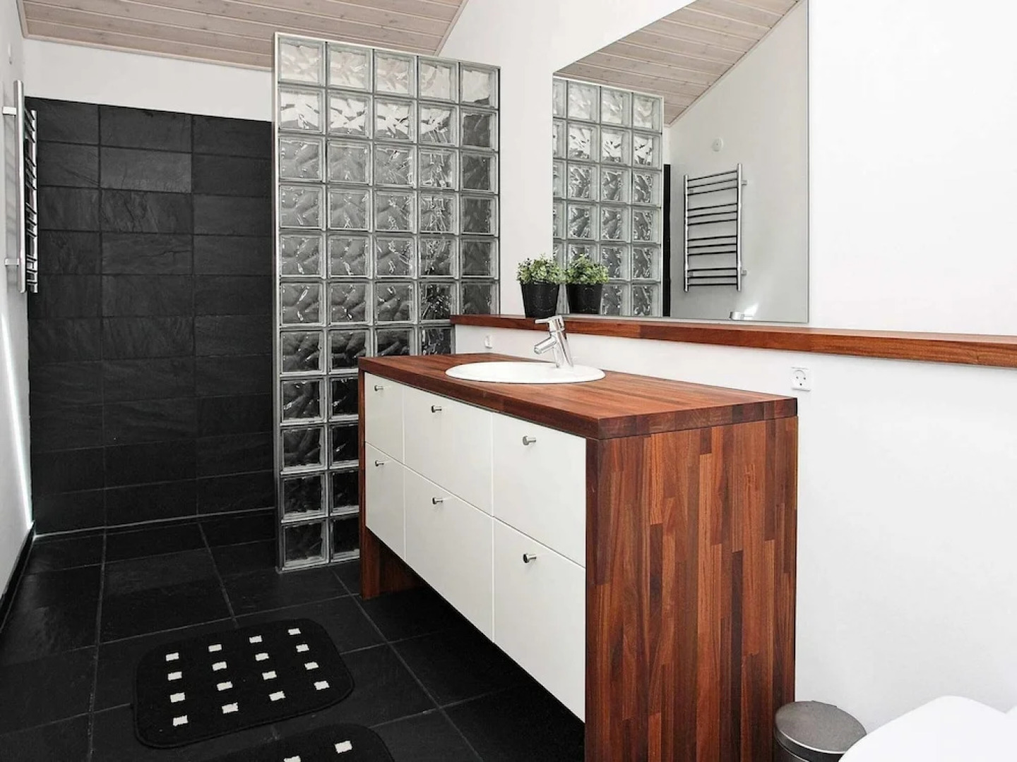 10 Person Holiday Home in Albaek