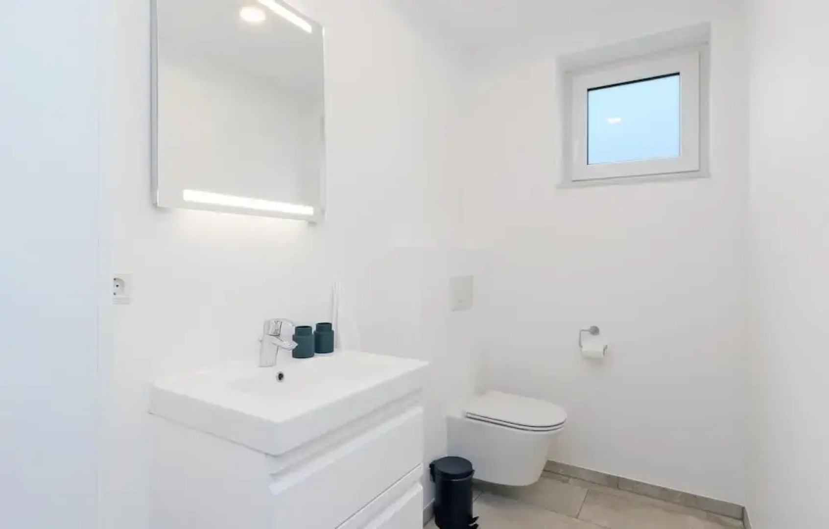 Amazing home in Lembruch/Dümmer See w/ Indoor swimming pool, WiFi and 5 Bedrooms