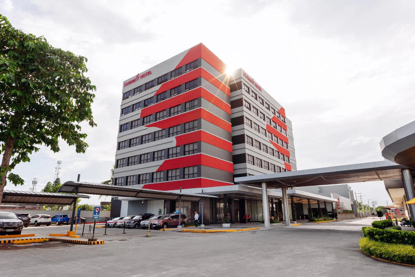Summit Hotel Tacloban