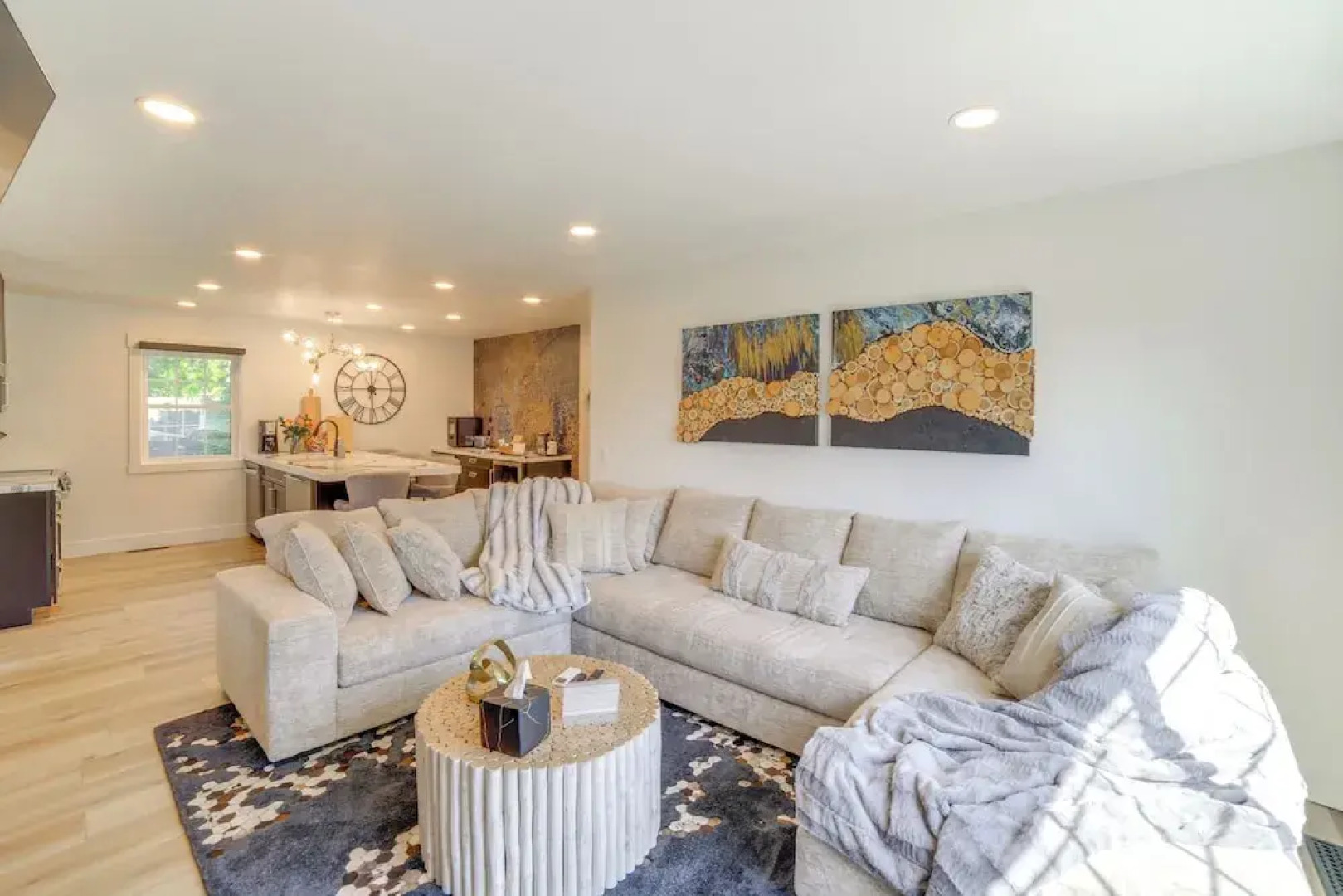 Walk to Waterfront: Michigan Retreat w/ Game Room