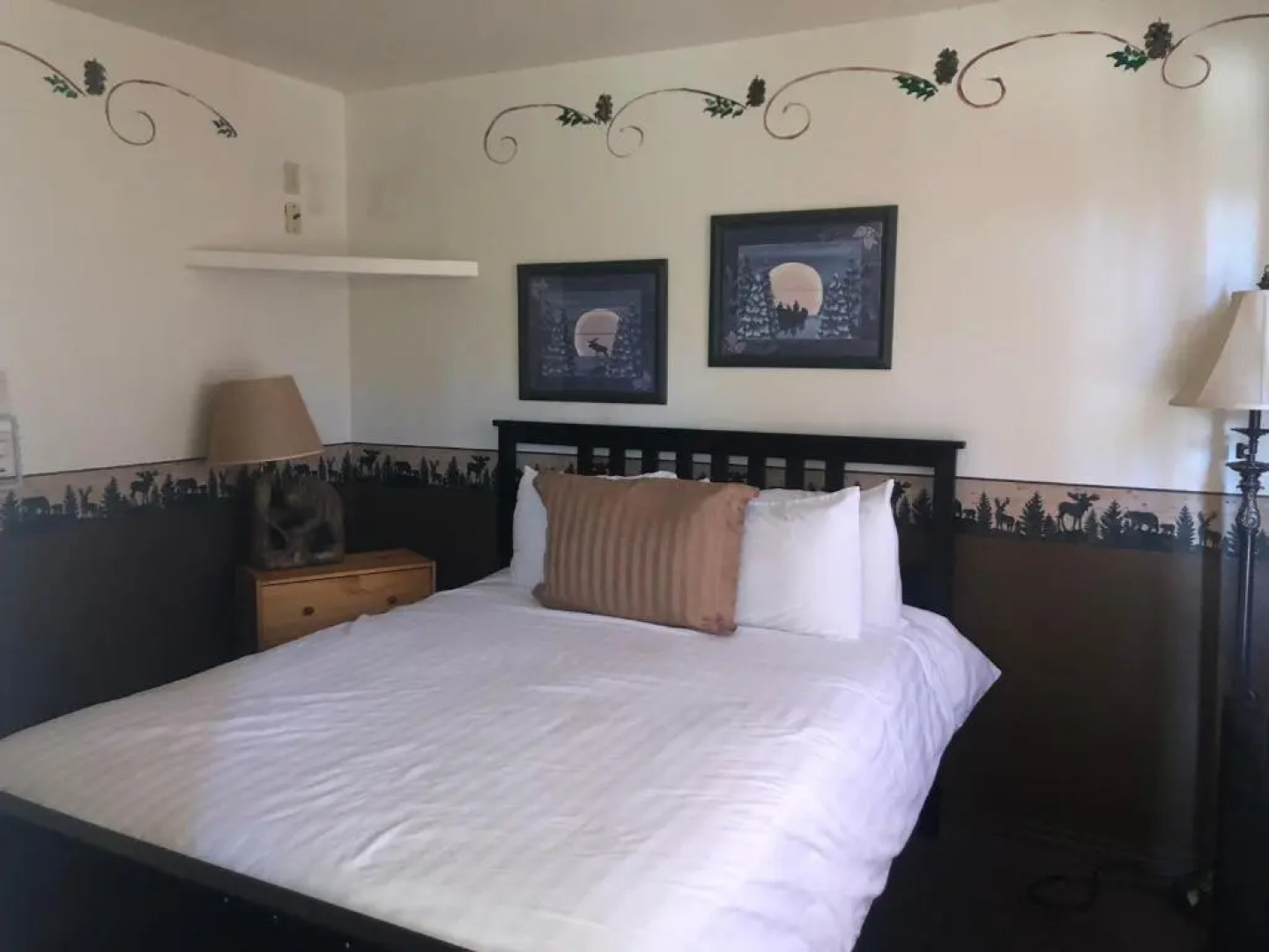 Rodeway Inn & Suites Fireside Lodge