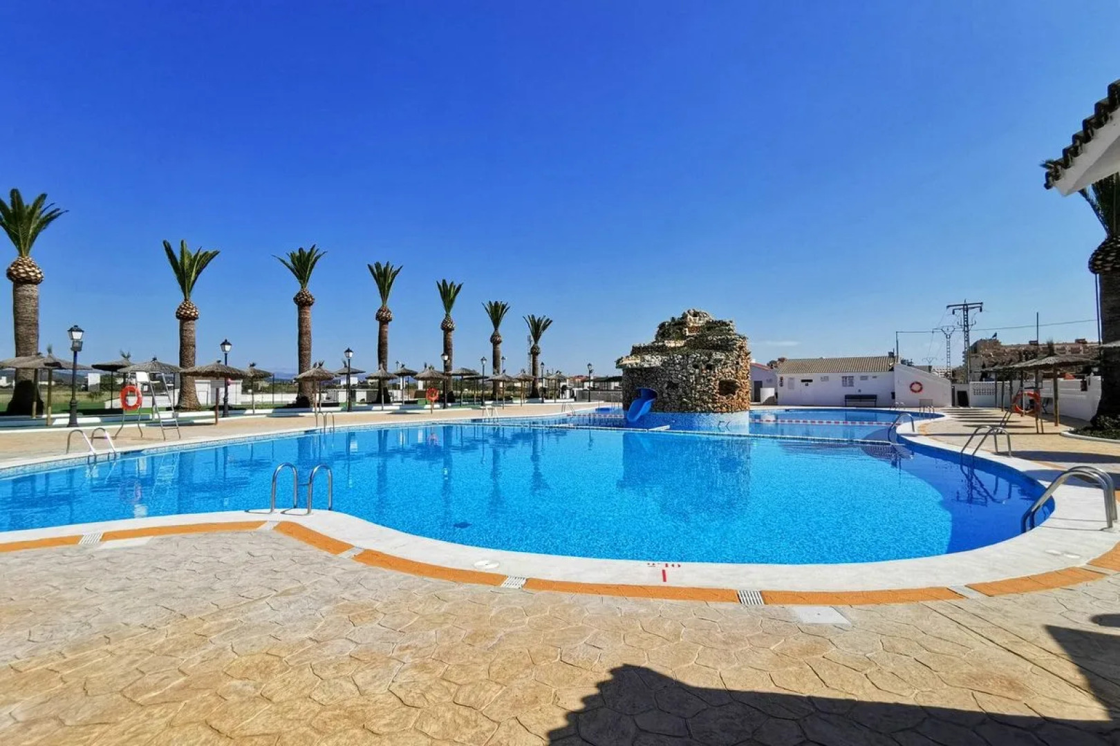 Aparthotel Acualandia