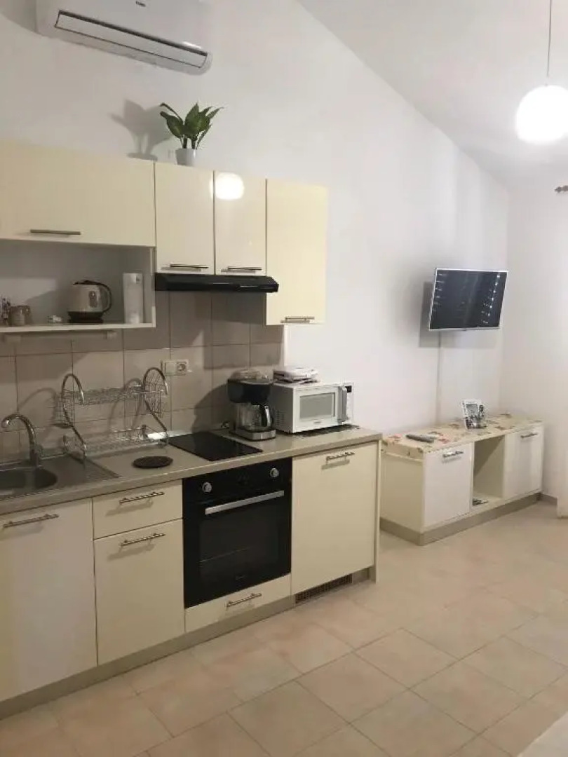 Sea view apartment near the beach 1-Jelsa center