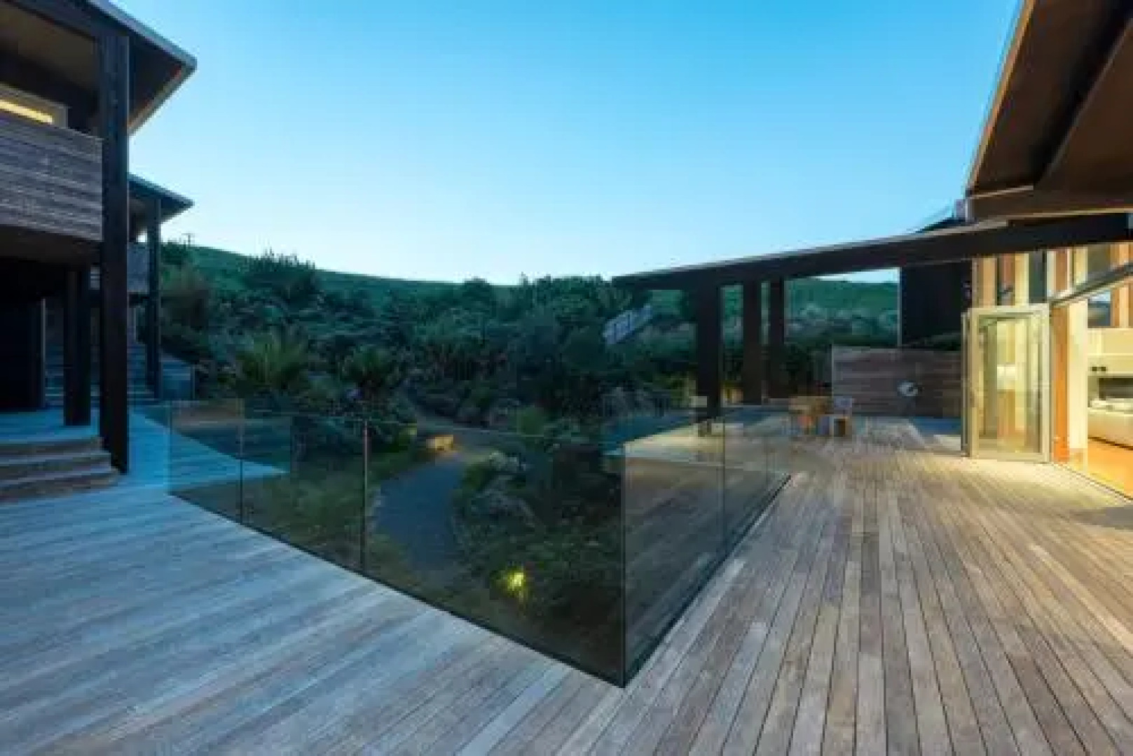 Otaha Beachfront Lodge