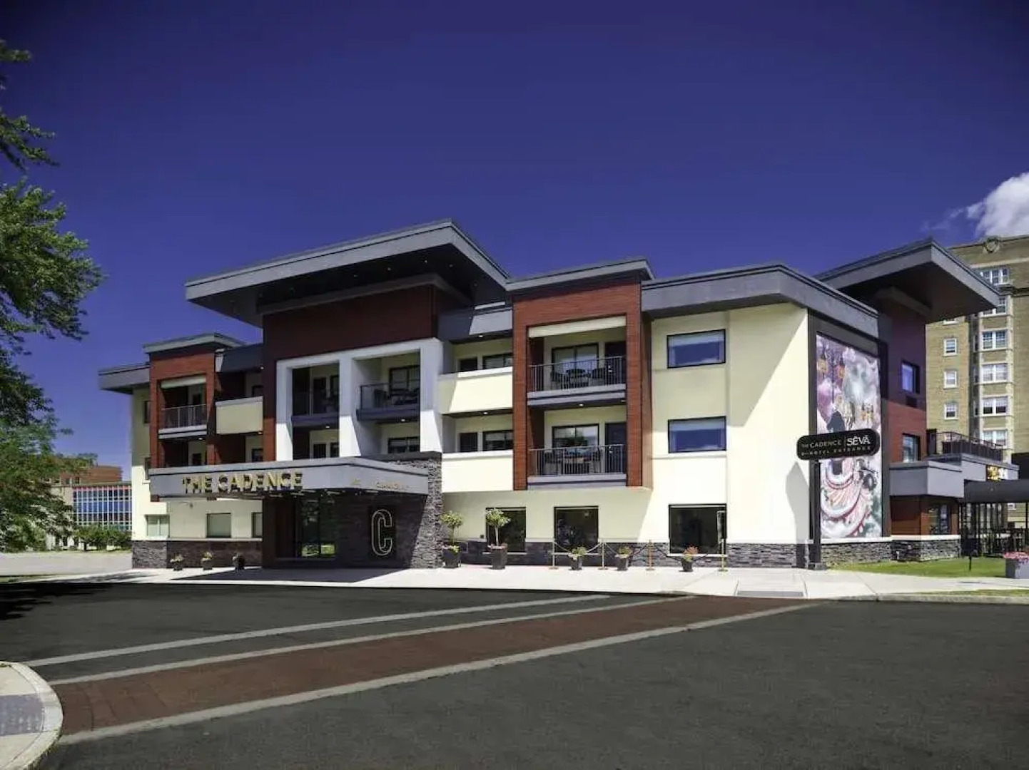 Econo Lodge At The Falls