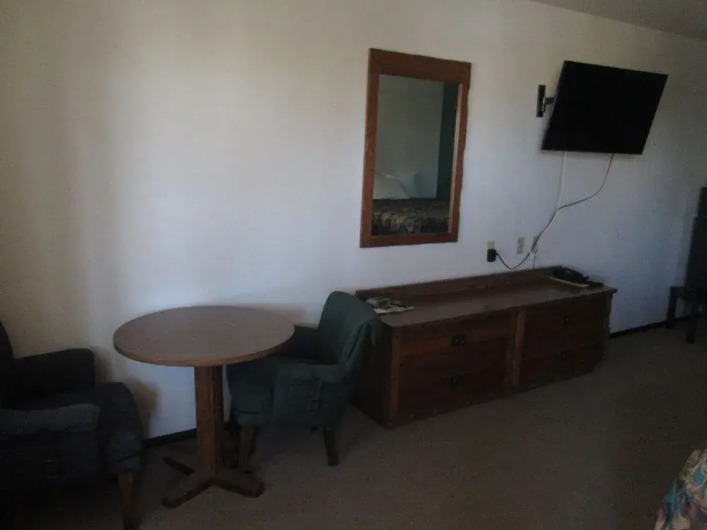 Jim Butler Inn & Suites