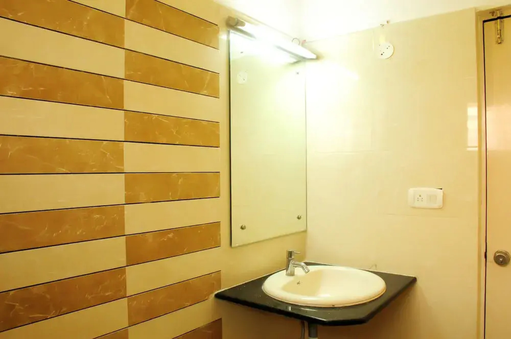 OYO Rooms Srinivasam Annexe