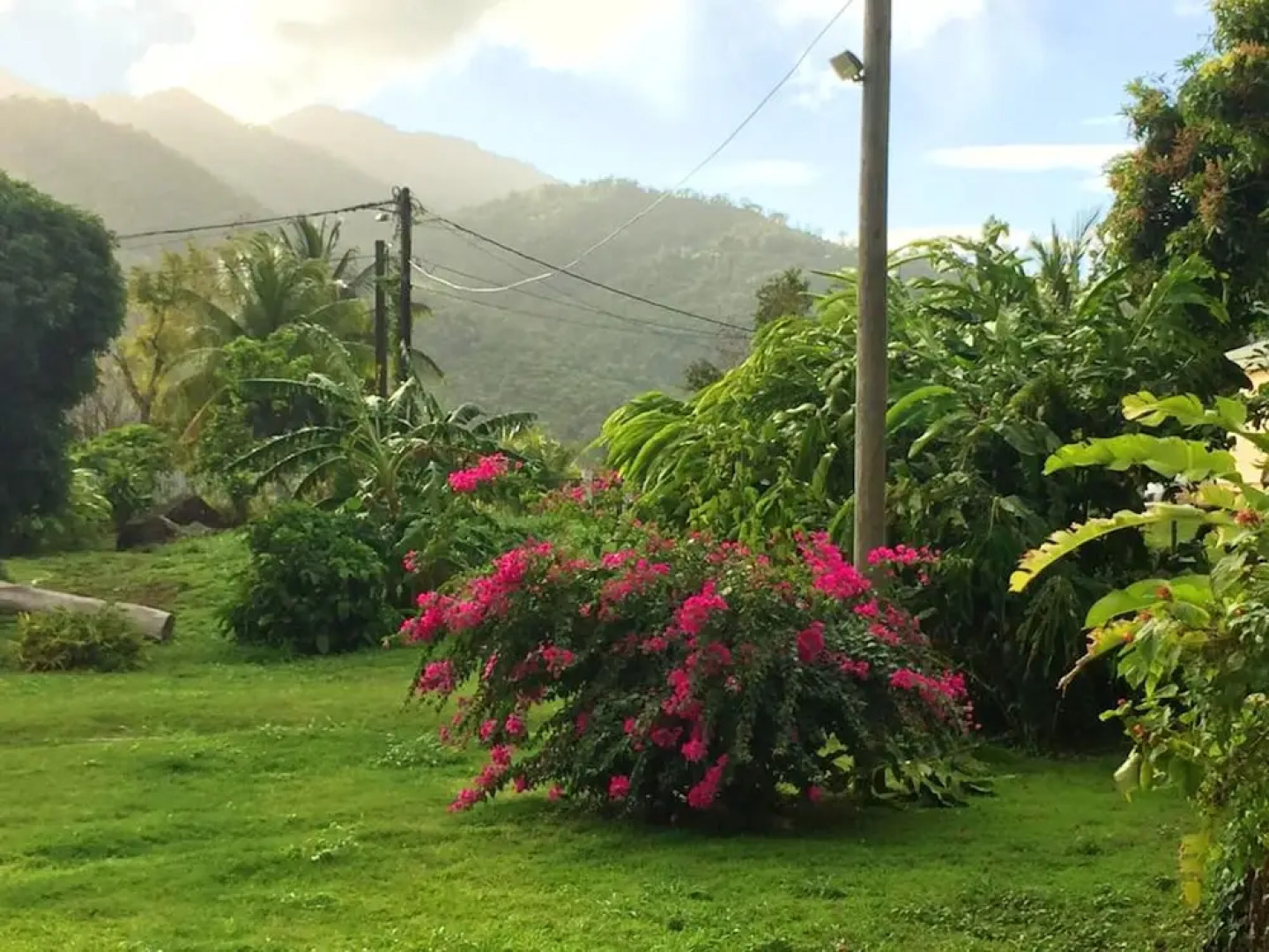 Studio in Trois Rivieres, With Wonderful Mountain View and Furnished Garden Near the Beach