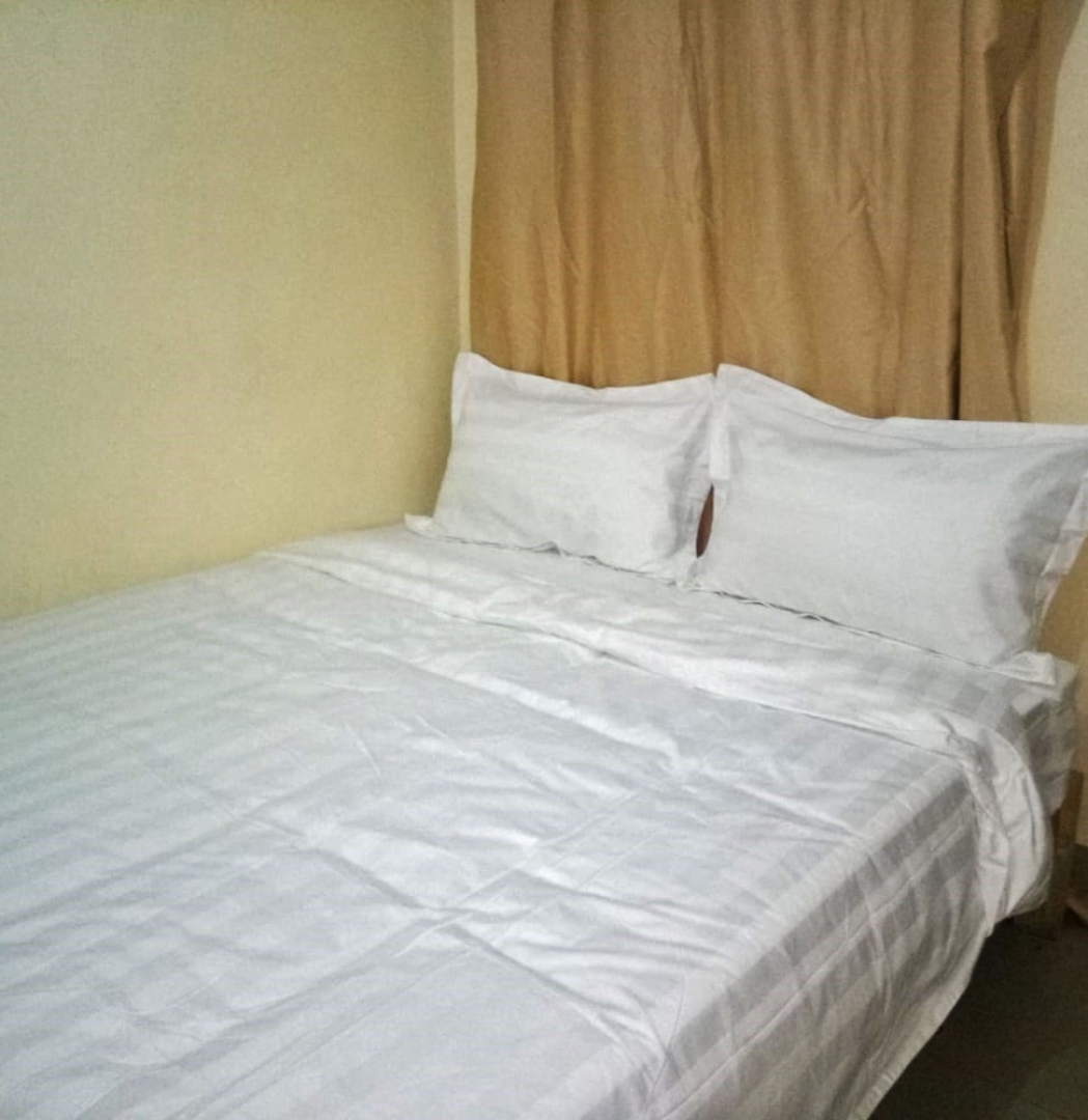 Olive or Twist Lounge