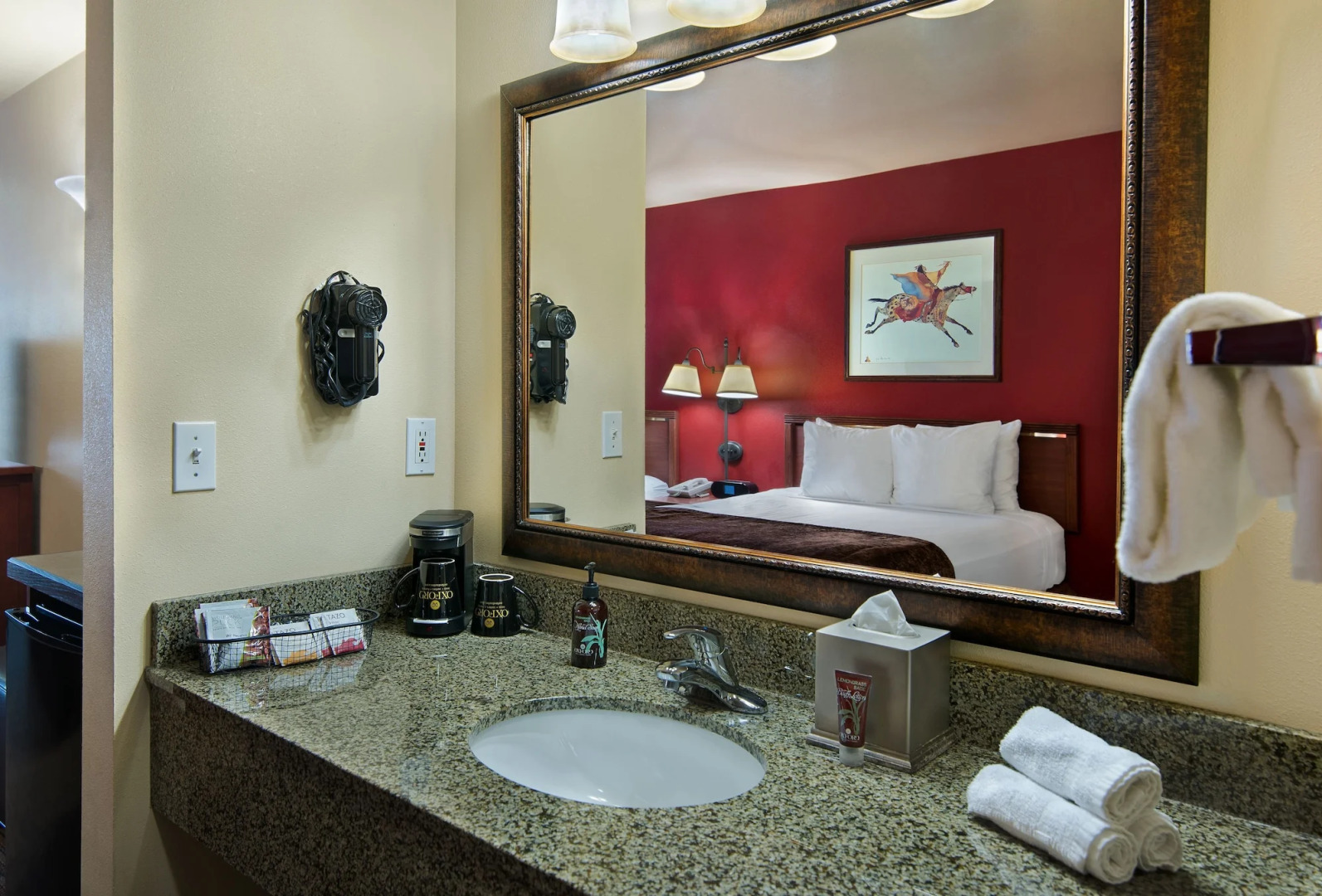 Oxford Suites Pendleton