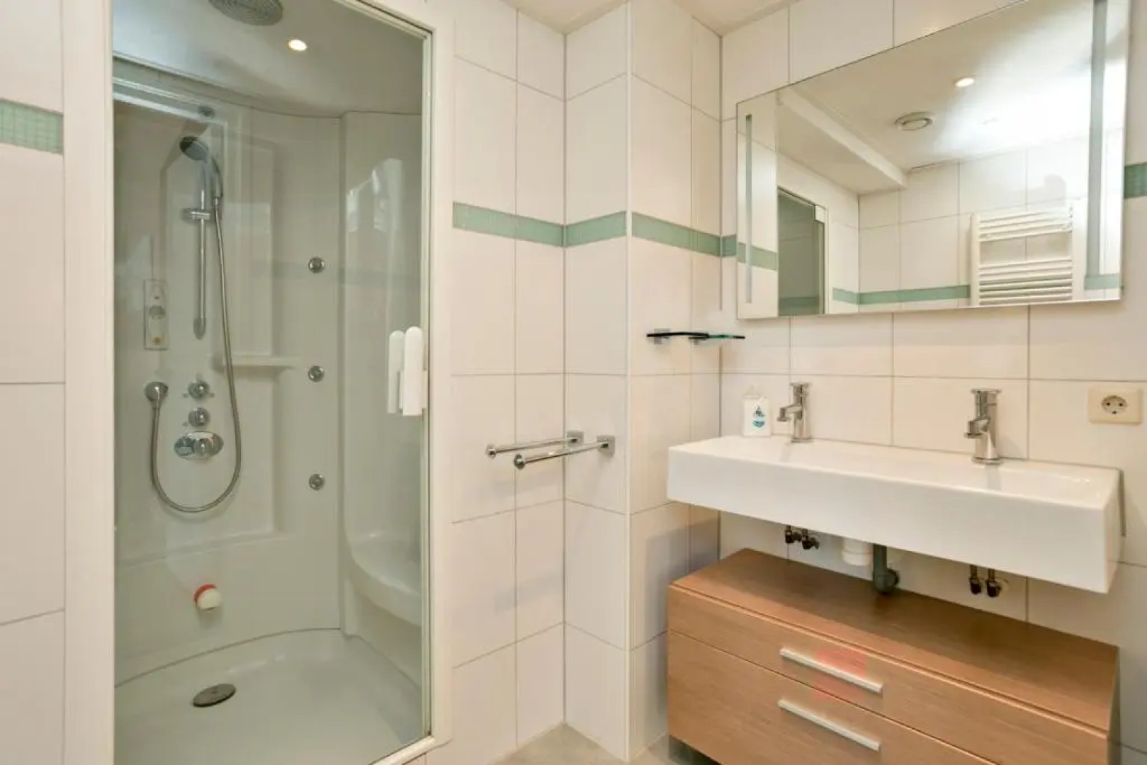 Holiday home Loevesteijn - Ouddorp, garden with terrace, 1000 meters from the beach and dunes - not for companies