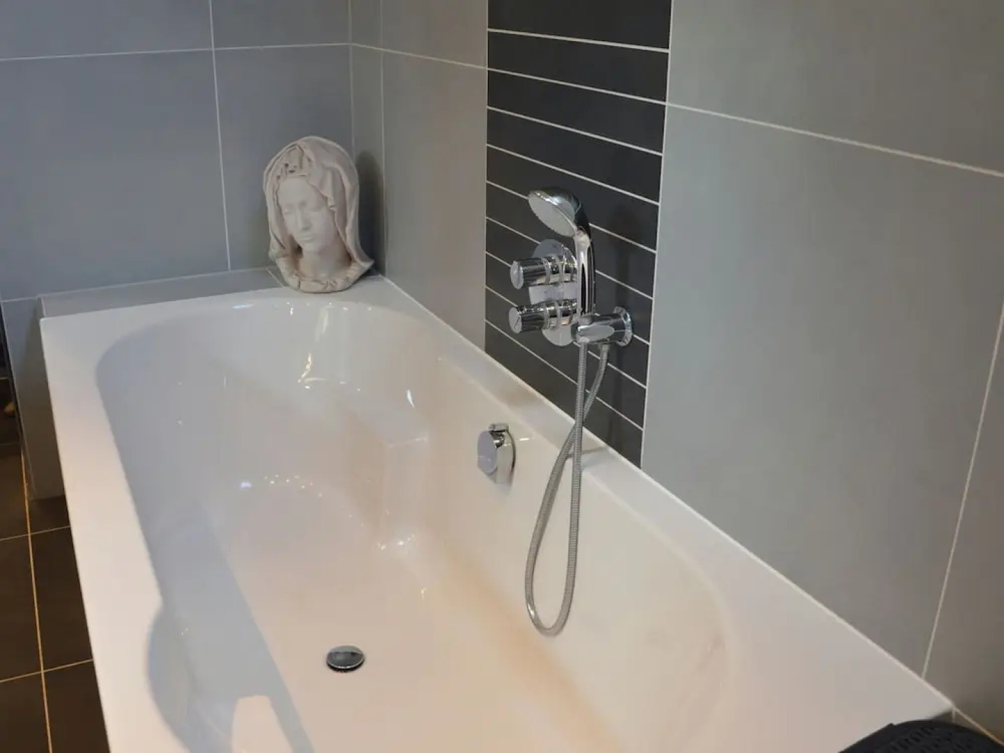 Opulent Villa with Sauna, Hot Tub, Pool