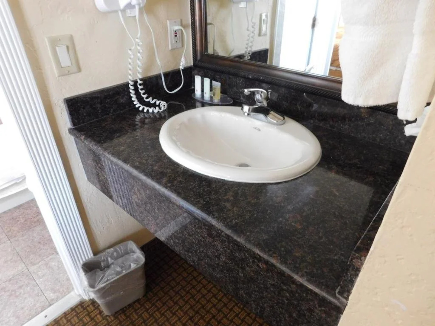 Stargazer Inn and Suites