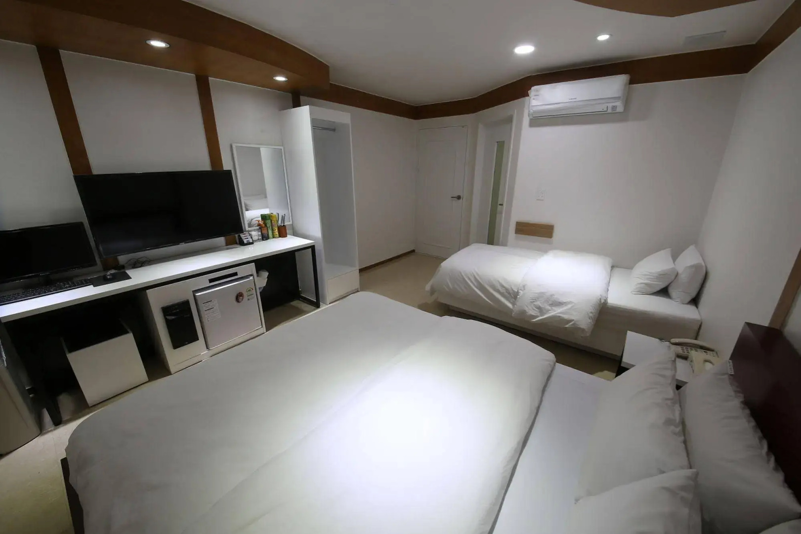 Abata Business Hotel