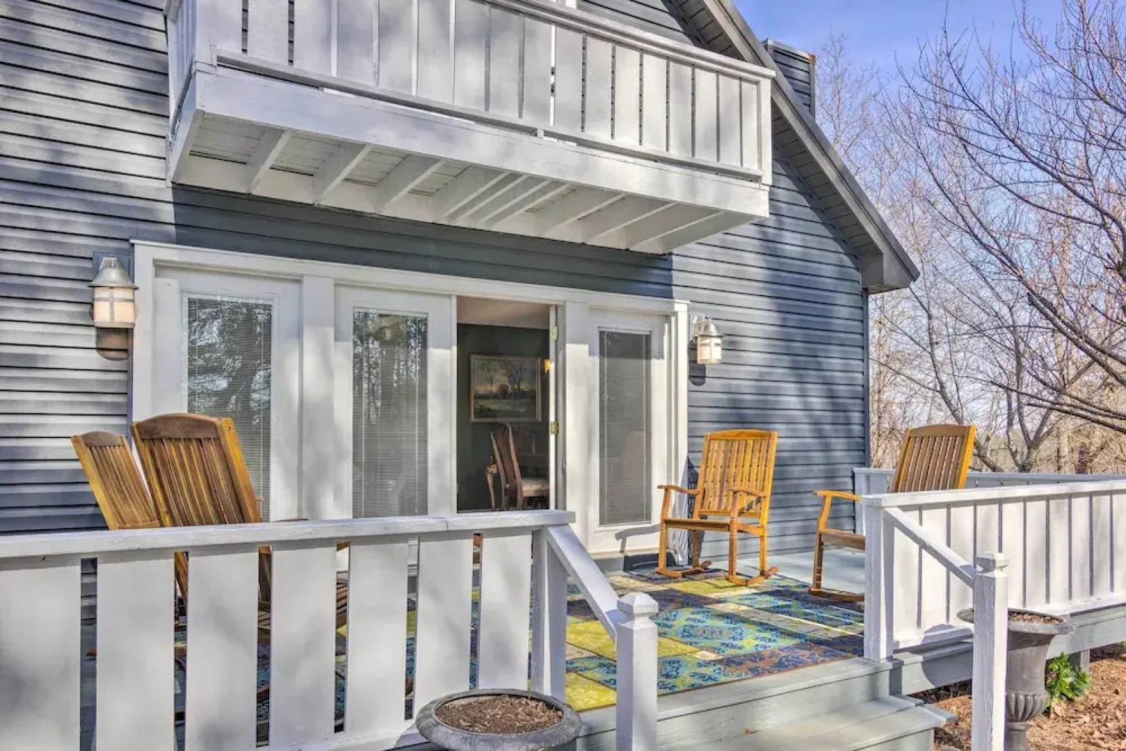 Blue Ridge Retreat w/ Mountain Views & Deck