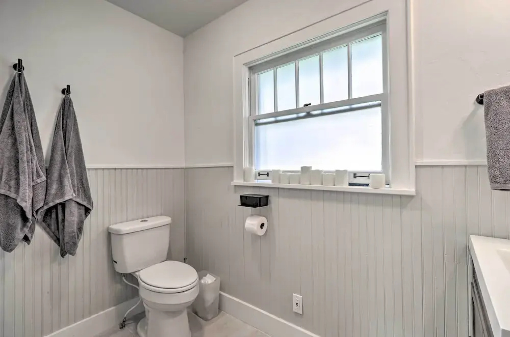 Luxe Glacier Getaway: Walk to Downtown Kalispell!