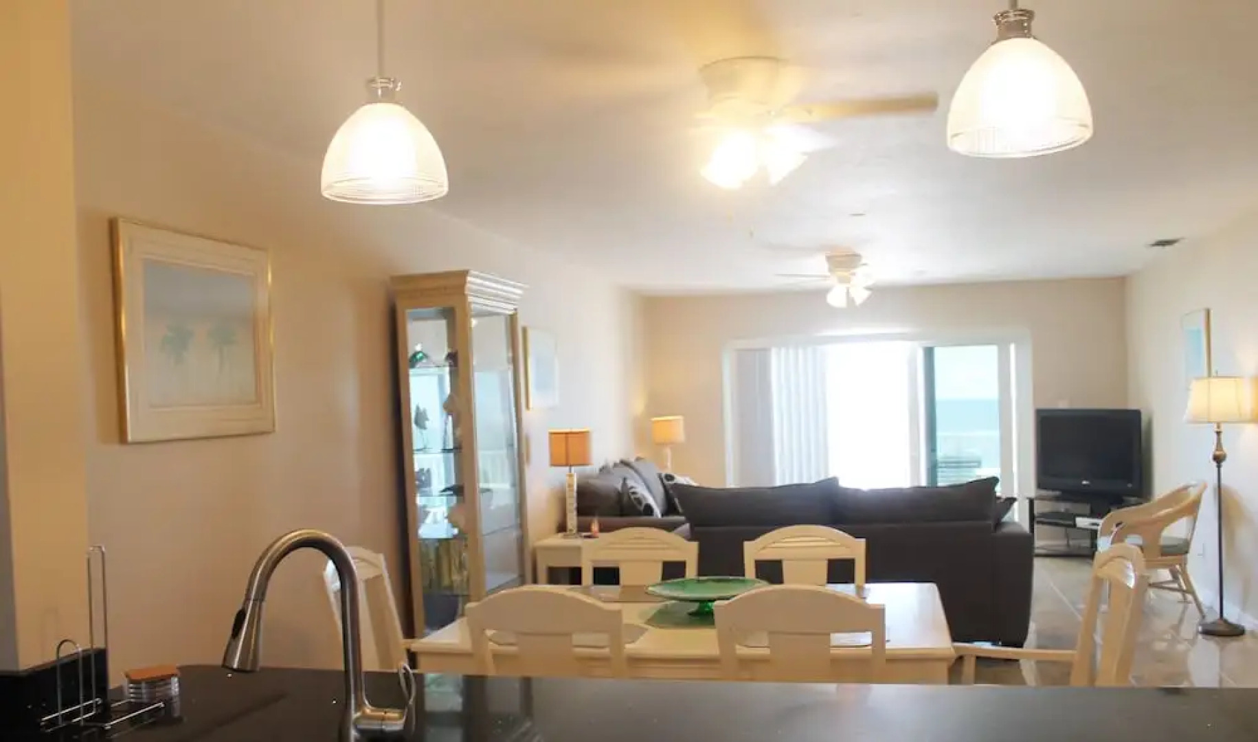 Sea Breeze 303 Apartment