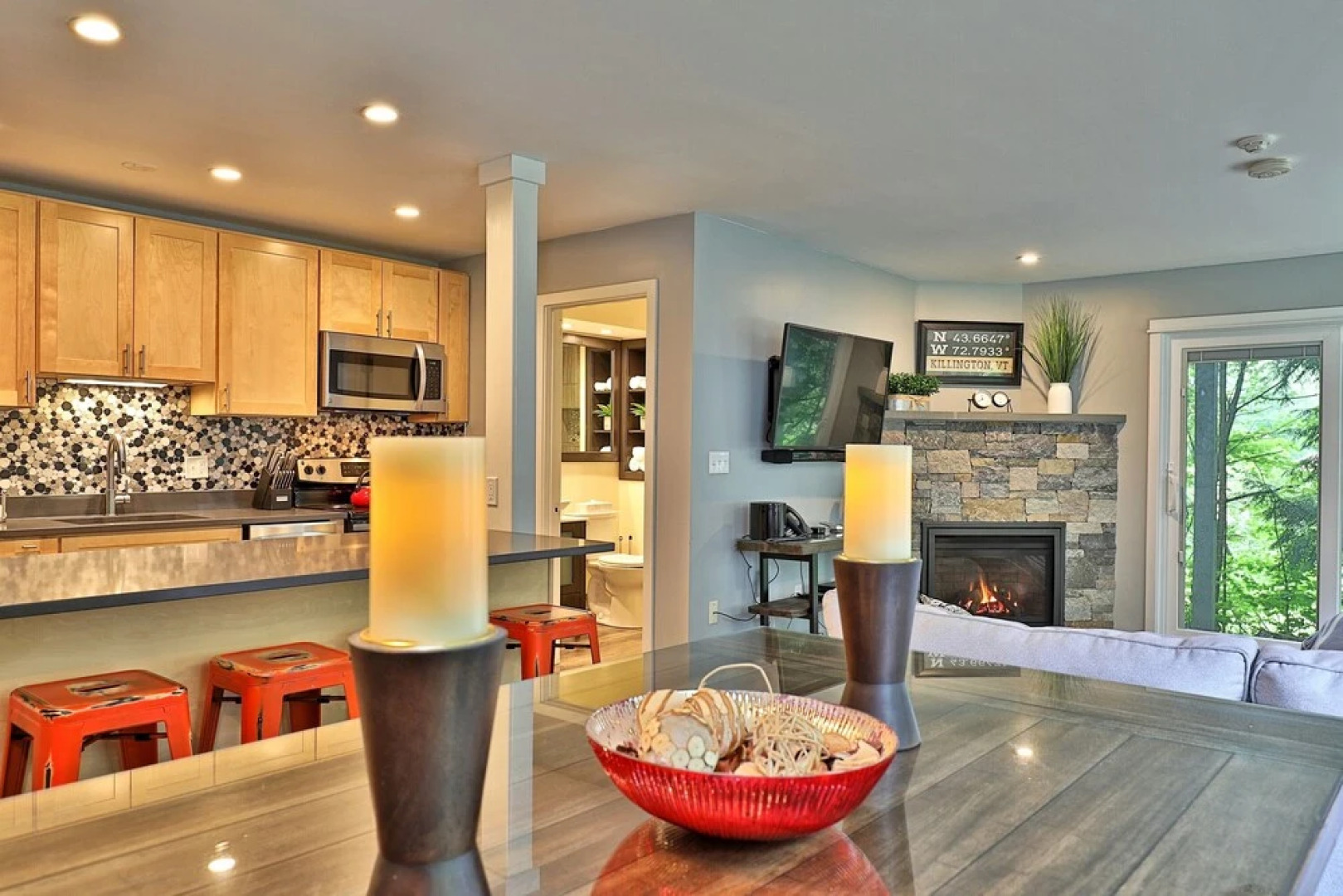 The Grande Suite at Killington: Sleeps 10 Guests, Close to Mountain!