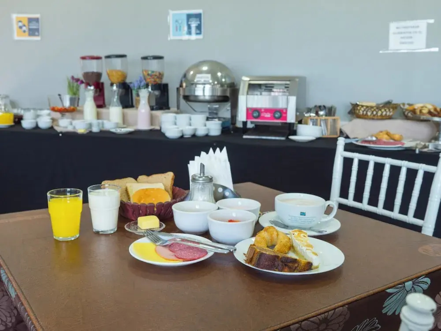 Econohotel