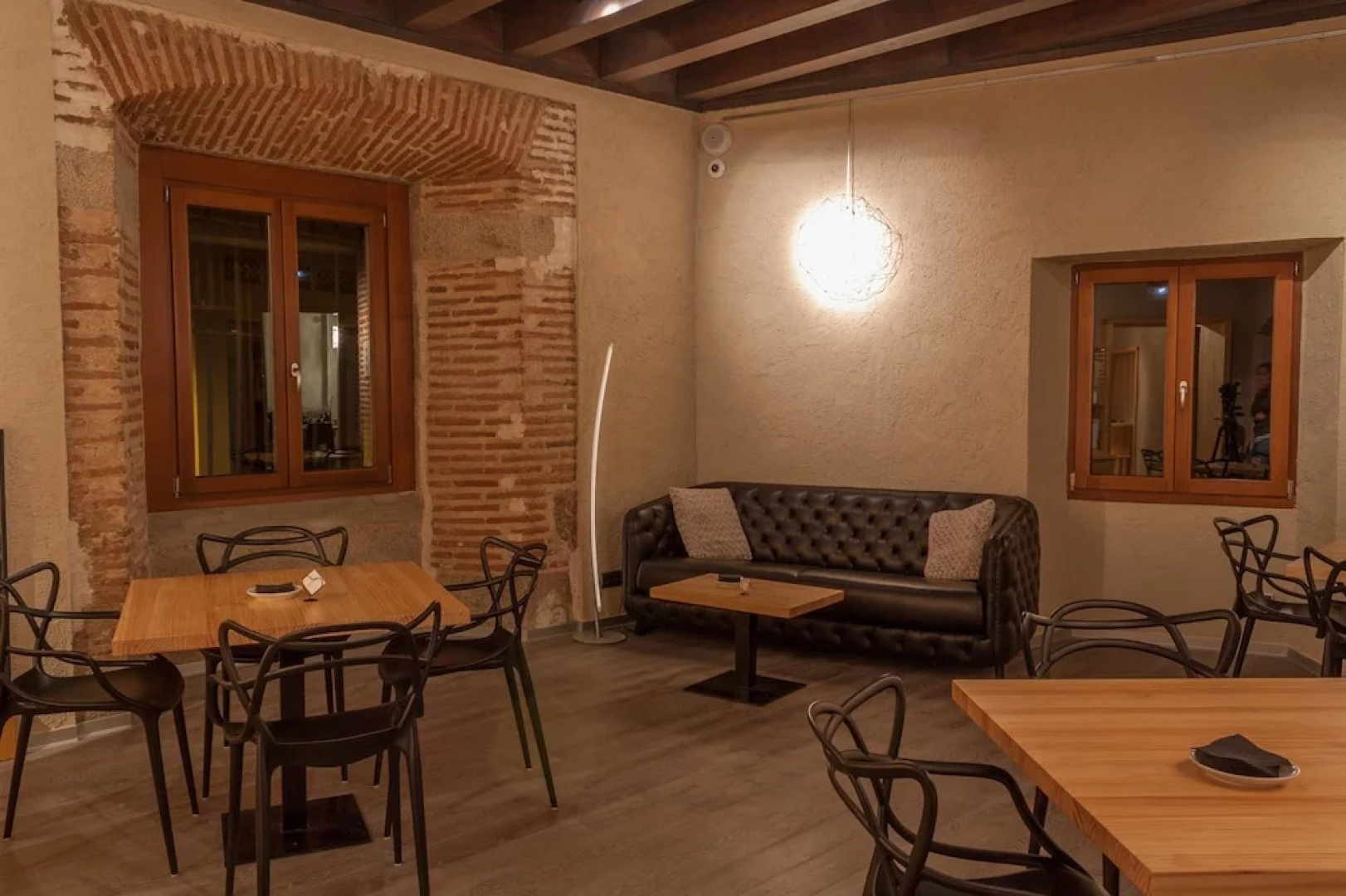 El Encanto Hotel & Cafetería