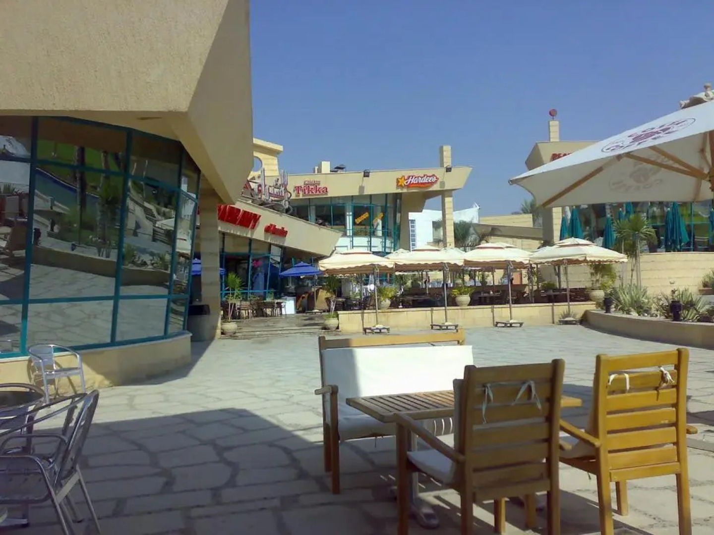 Single room for a girl in a shared apartment