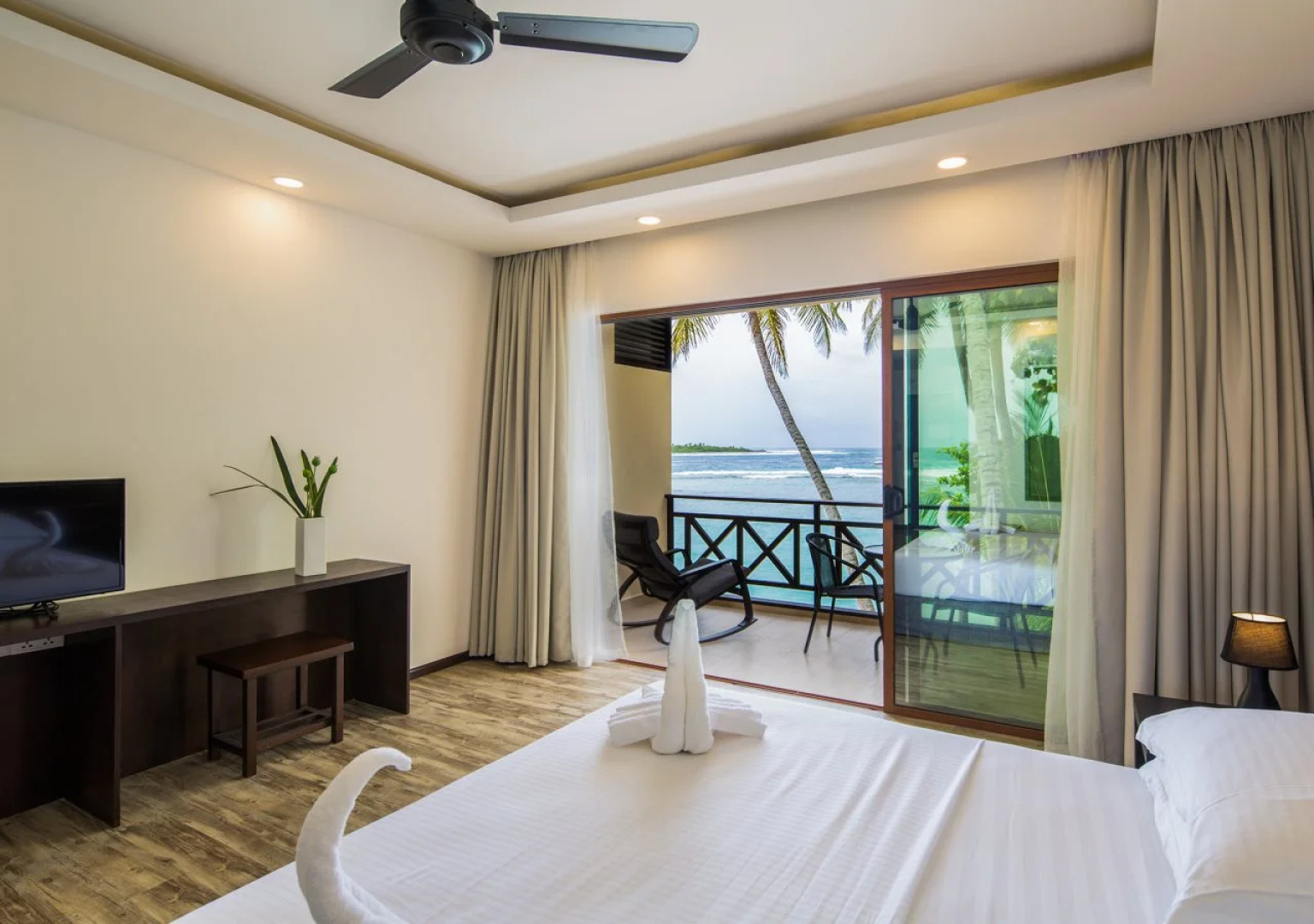 Canopus Retreat Thulusdhoo