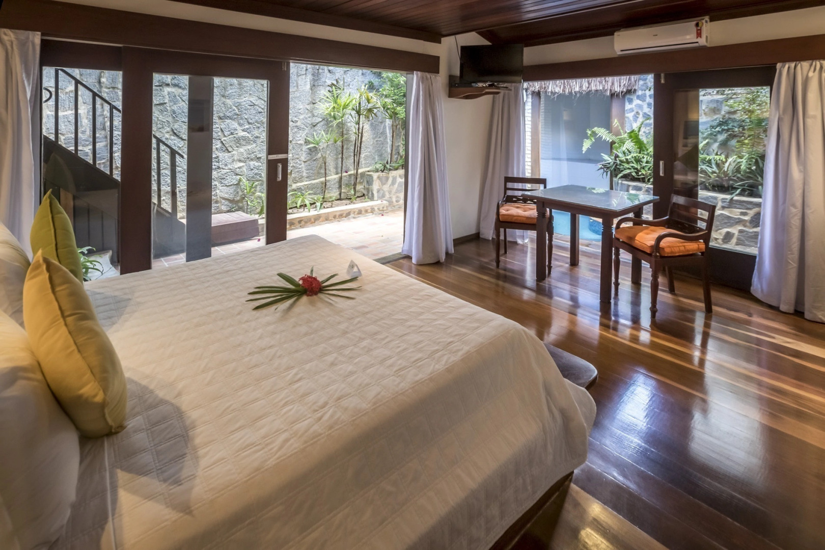 Resort Sombra e Água Fresca