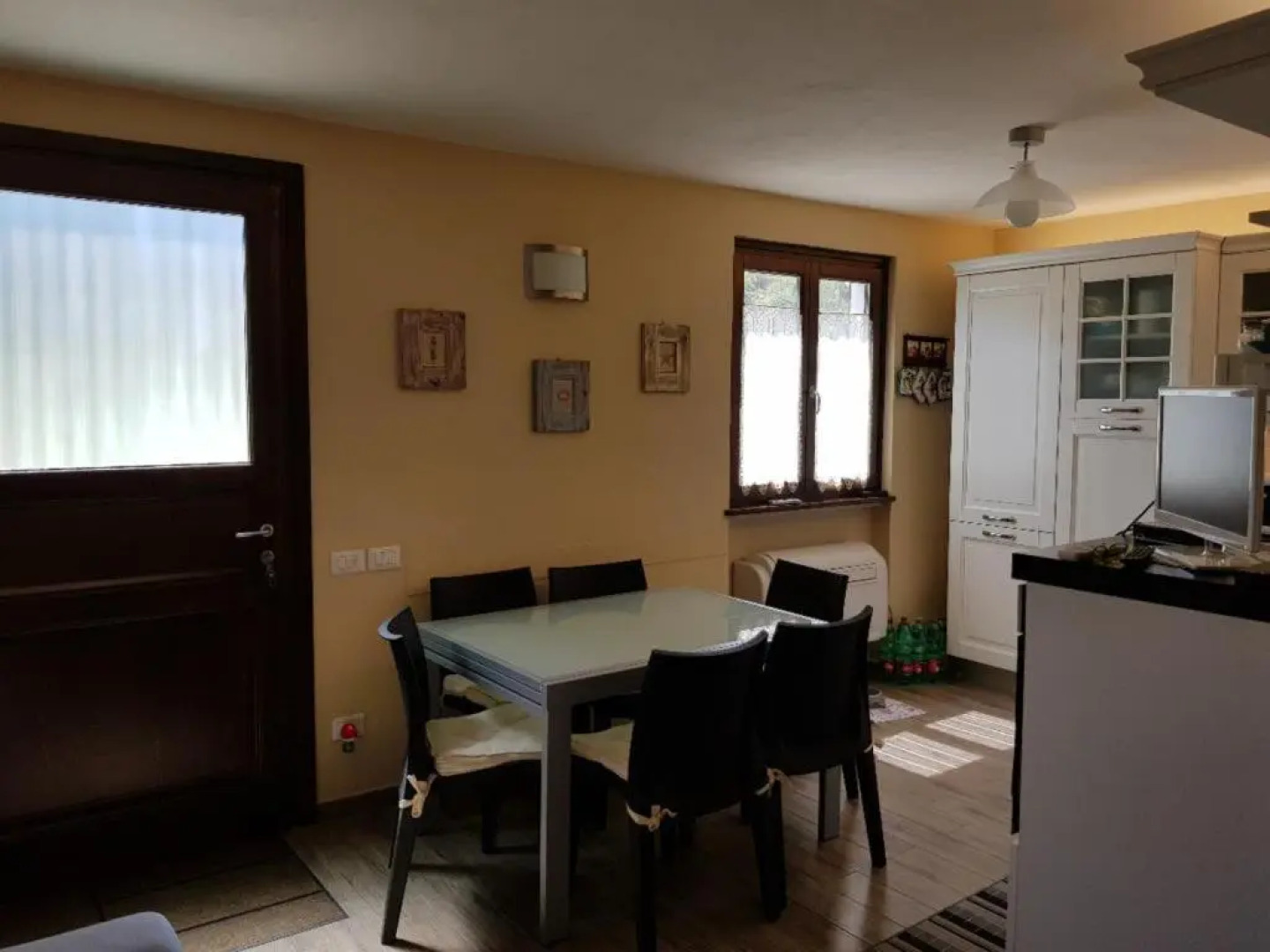 Monterosso Pretty Floor in 5 Terre- Ca di Renzo